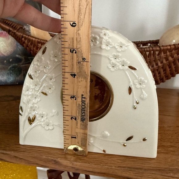 LENOX CHERRY BLOSSOM CLOCK, Timepiece Home Decorating 24 Karat Gold Desk Clock - Picture 5 of 8